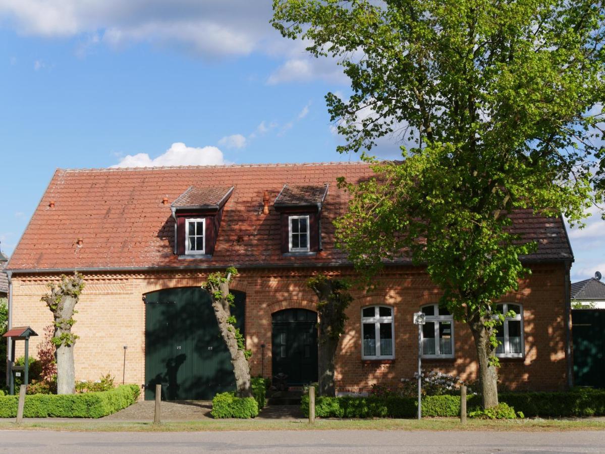 Lindenhof Wohnung 2, Erdgeschoss Vipperow Exterior foto